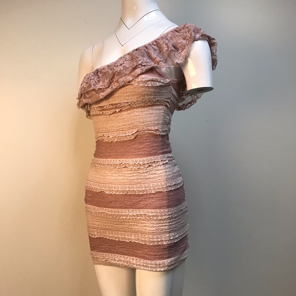 Marquis pink ruffle lace one shoulder mini dress - Picture 6 of 7